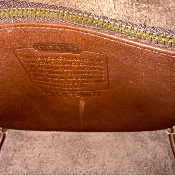 Coach 9076 Vintage 1990's Companion Flap Milk Chocolate Brown Leather Crossbody - Picture 9 of 13